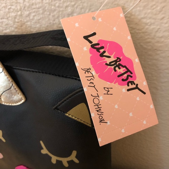 😊FREE😊W/ $50 Purchase - NWT BETSEY JOHNON unicorn🦄  cross body - Picture 2 of 4